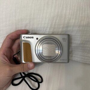 Canon PowerShot SX740 HS 20.3MP 40x Optical Zoom Digital Camera Silve